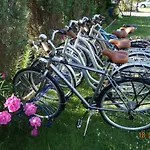 Domki-apartamenty Hals