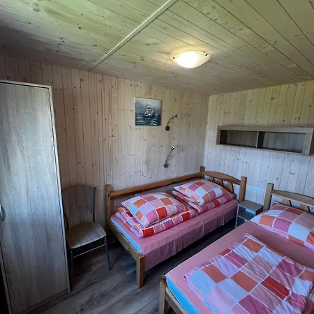 Domki-apartamenty Hals