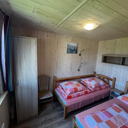 Dom wakacyjny Domki-apartamenty Hals *